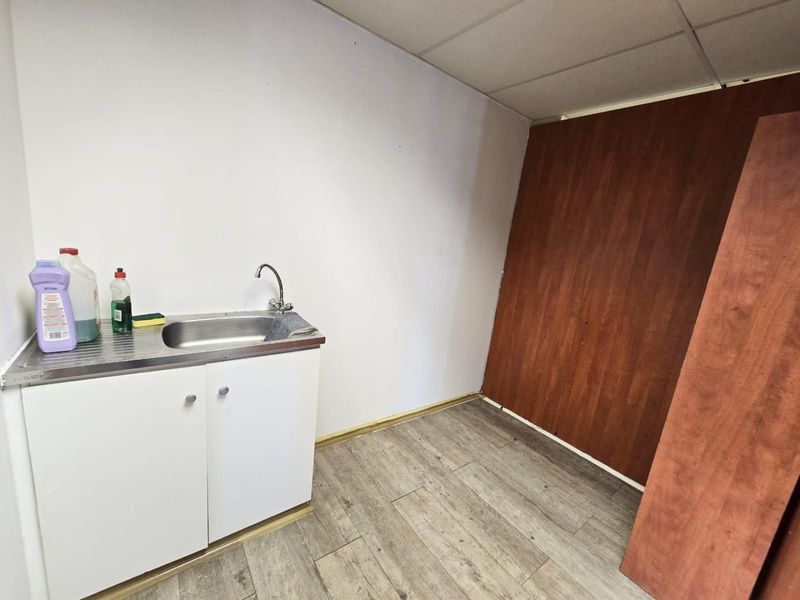 Ground-Floor Office for Sale In Broadlands Office Park, Mount Edgecombe, KZN - Photo 6