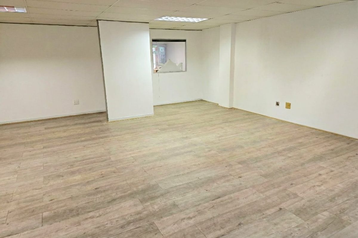 Ground-Floor Office for Sale In Broadlands Office Park, Mount Edgecombe, KZN - Photo 3