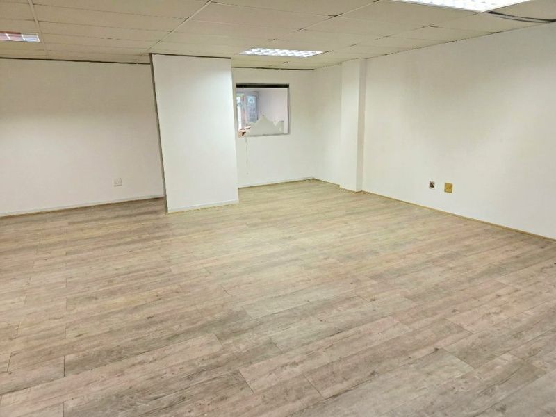 Ground-Floor Office for Sale In Broadlands Office Park, Mount Edgecombe, KZN - Photo 3