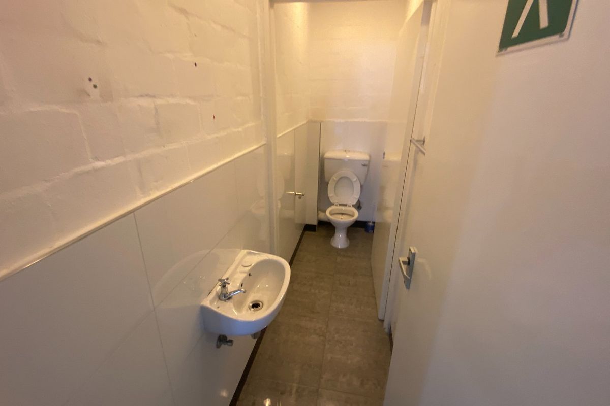 200m2 Industrial Space to Let  - Photo 4