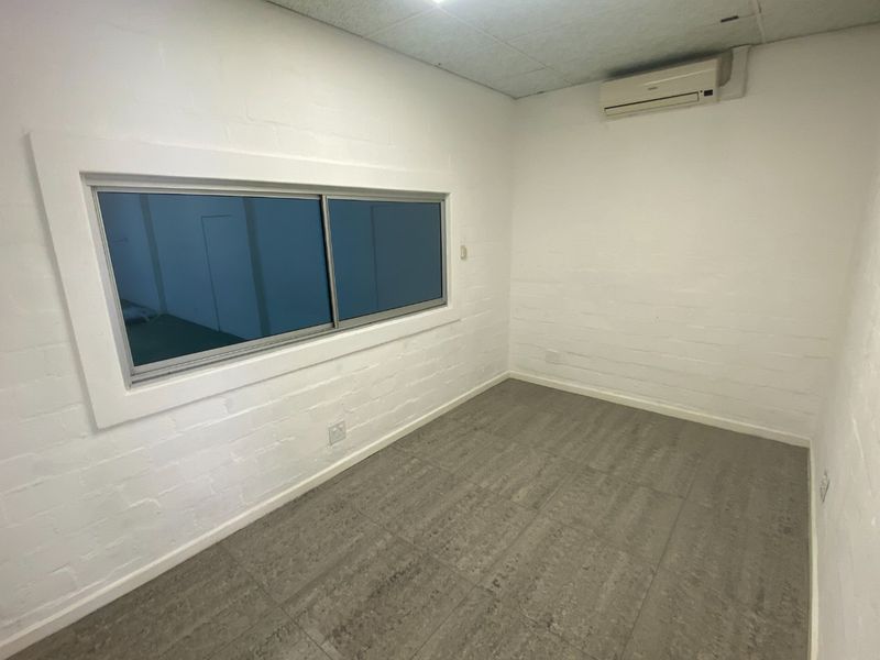 200m2 Industrial Space to Let  - Photo 7