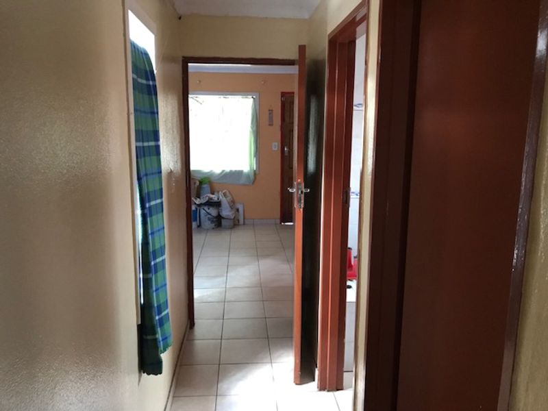 Secure & Spacious  Home Close to All Amenities  - Photo 9