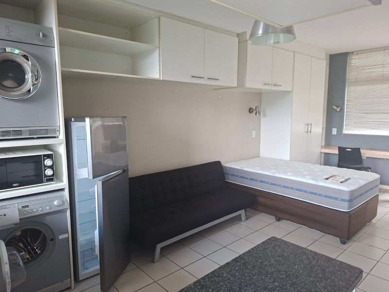 Great buy!!!50m from the university!!! - Photo 2