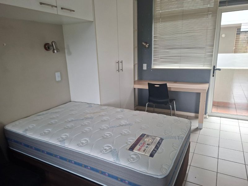 Great buy!!!50m from the university!!! - Photo 7