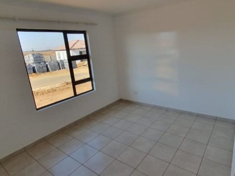 3 BEDRROM HOUSE FOR SALE - Photo 10