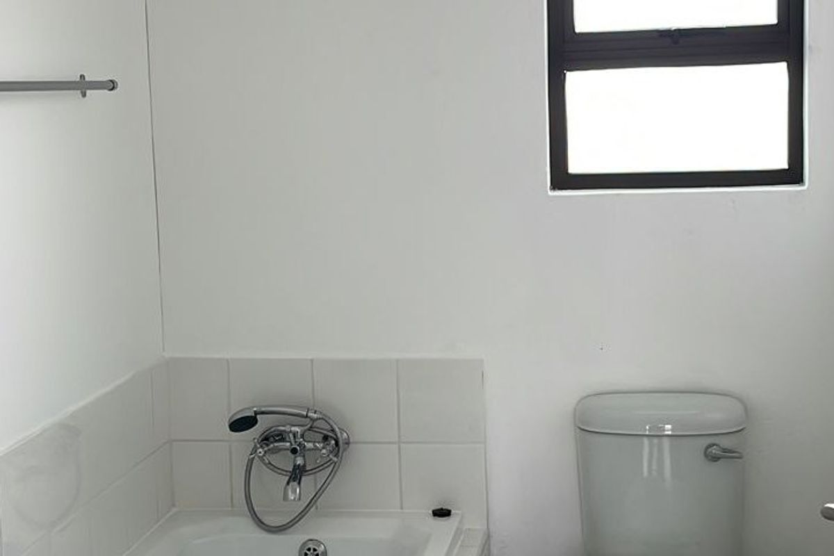 3 BEDRROM HOUSE FOR SALE - Photo 3