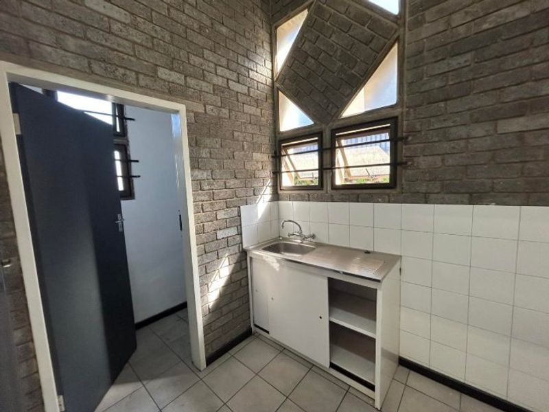 0 Bed Industrial in Kyalami for Rent - Photo 3