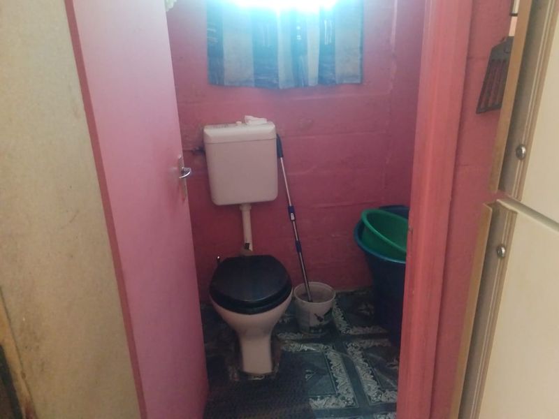 House for Sale in Macassar Village - Photo 6