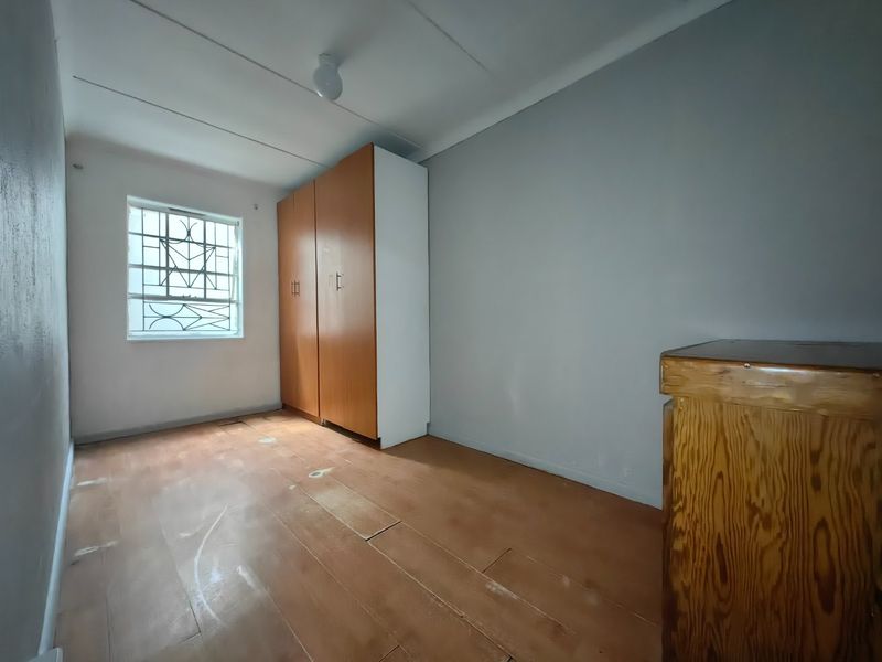 Investors Dream! 1st time buyers only! - Photo 9