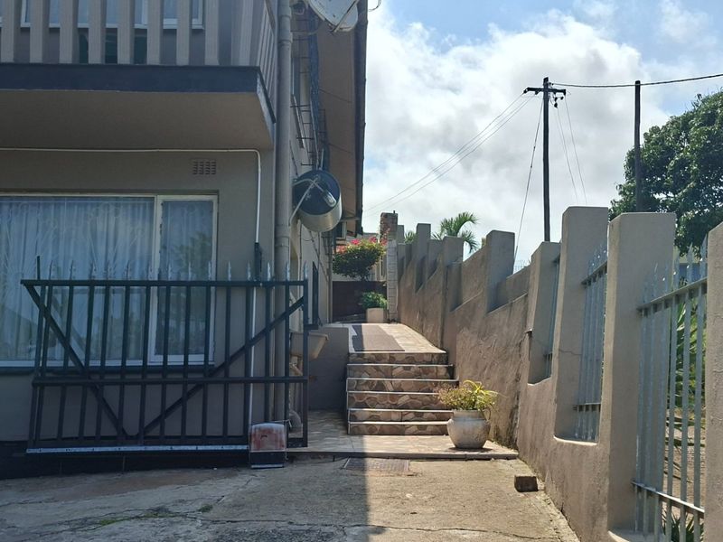 HOUSE FOR SALE - Photo 4