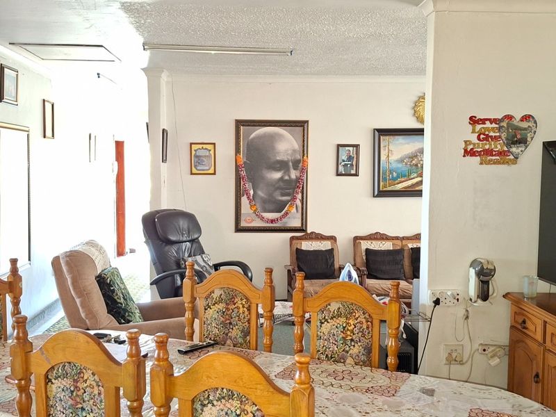 HOUSE FOR SALE - Photo 7