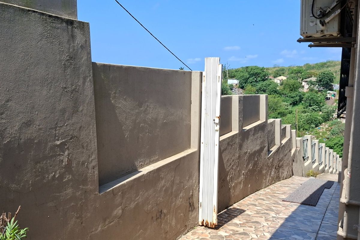 HOUSE FOR SALE - Photo 5