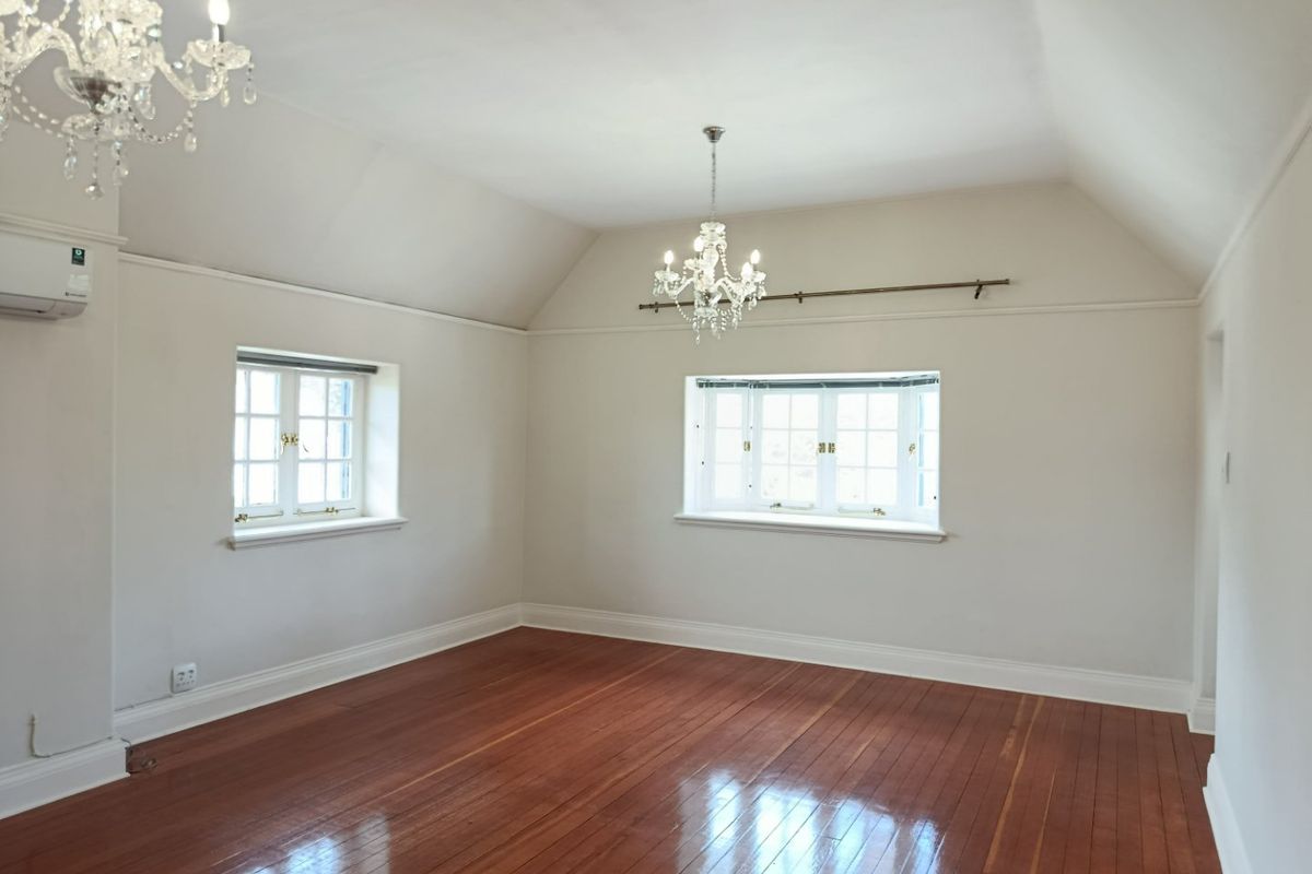 Signature Standalone Offices To Rent with Scenic Views in  Paardevlei - Photo 5