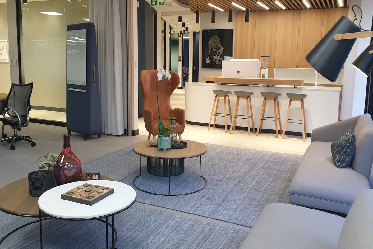 Prime P-Grade Office to rent at 52 Katherine Street, Sandton - Photo 4