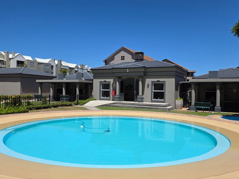 Perfect Holiday Apartment... Swimming Pool... Close to the Beach !!! - Photo 2