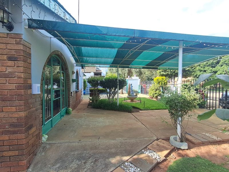 4 Bedroom House for sale in Randlespark - Photo 2