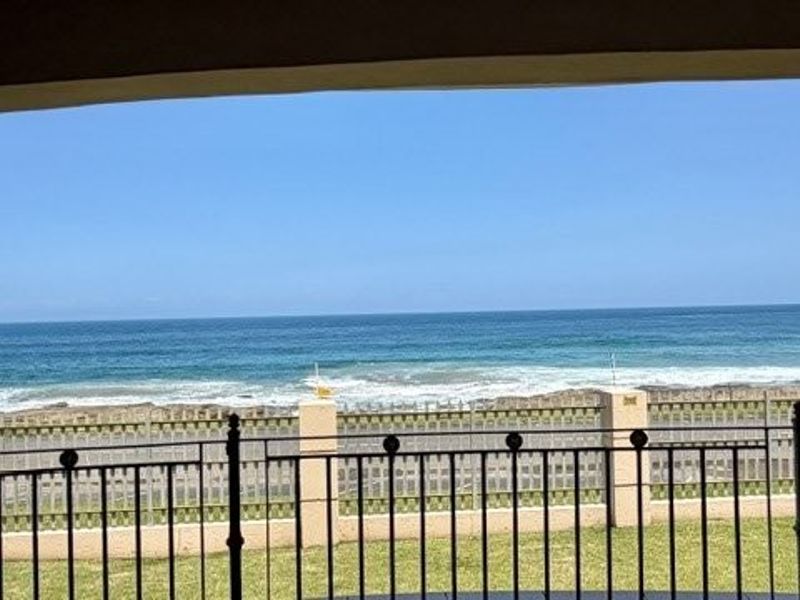 Beautiful Coastal Escape – Prime Uvongo Position - Photo 3