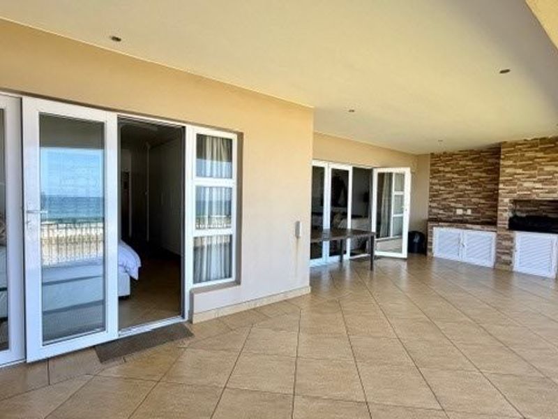 Beautiful Coastal Escape – Prime Uvongo Position - Photo 7