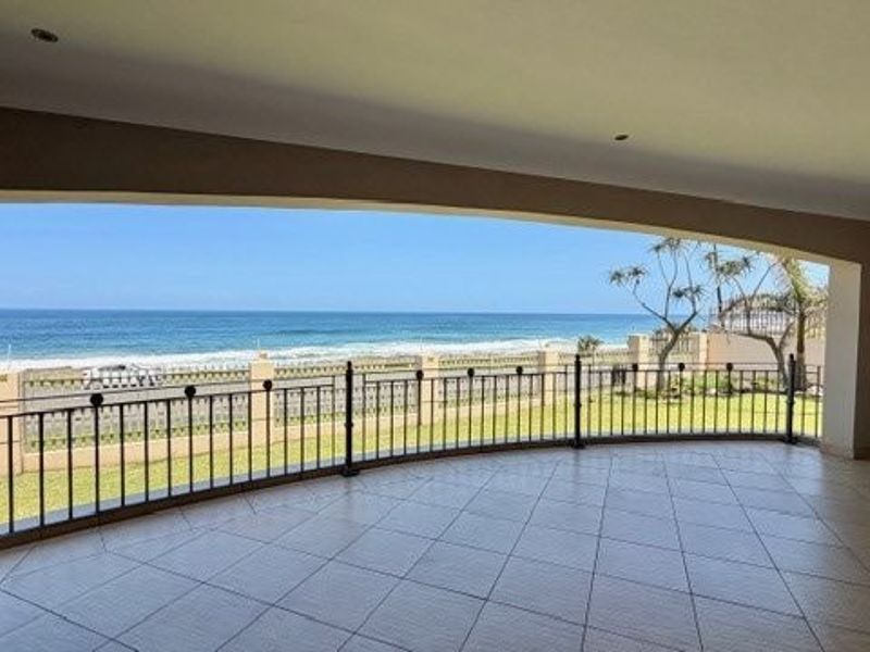 Beautiful Coastal Escape – Prime Uvongo Position - Photo 2