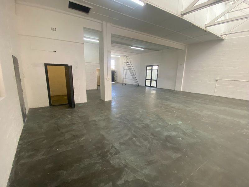448m2 Industrial space to let  - Photo 5