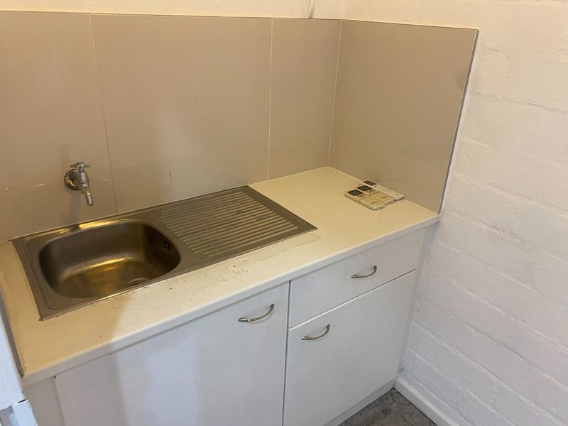 448m2 Industrial space to let  - Photo 9