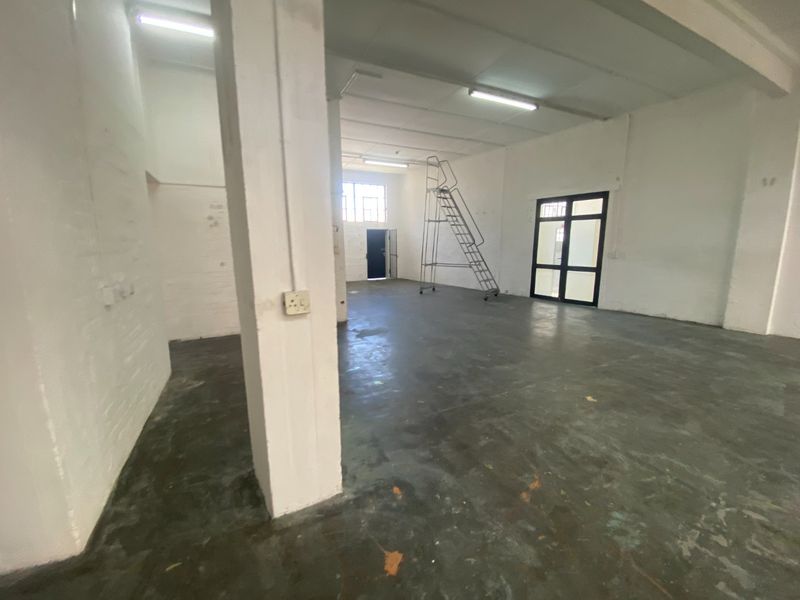 448m2 Industrial space to let  - Photo 7