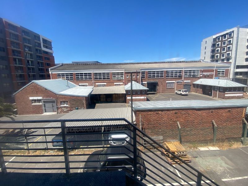 470m2 Industrial to Let  - Photo 6