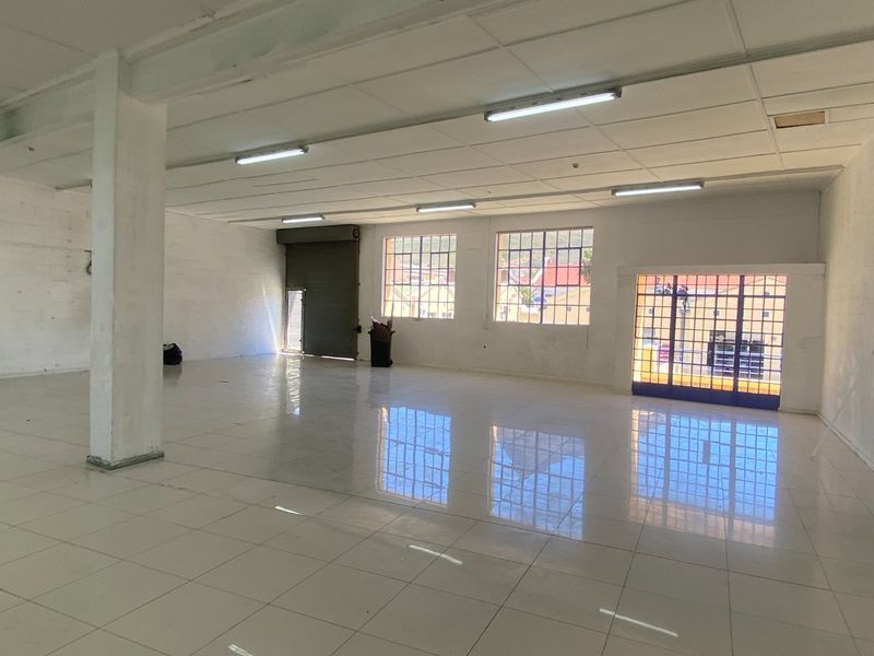 470m2 Industrial to Let  - Photo 4