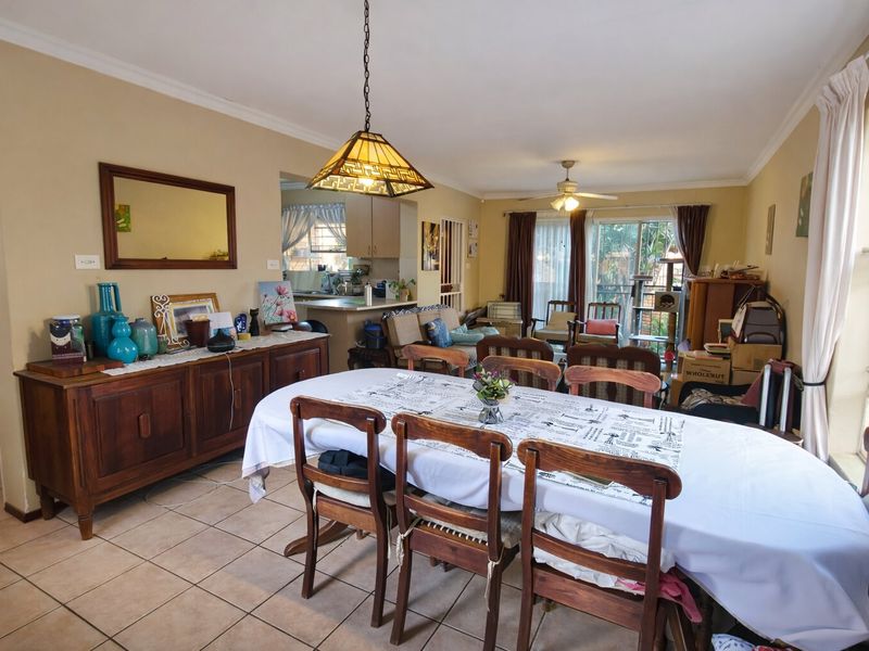 3 -Bedroom Duplex with Private Garden in Secure Heuwelsig Estate - Photo 2