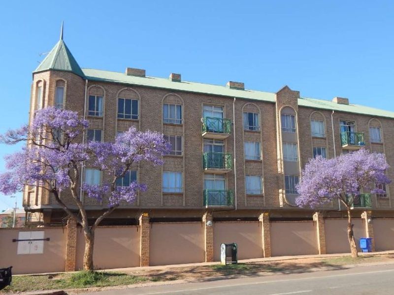 Modern apartment -perfect student accommodation - Photo 3