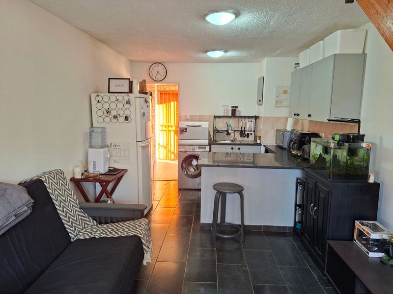 Modern apartment -perfect student accommodation - Photo 5