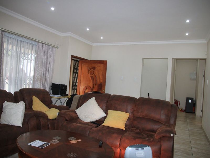 Family home in Sunnyridge ,East London -SOLD - Photo 10