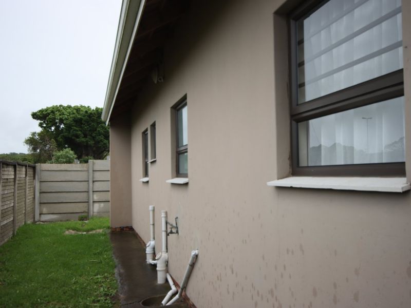 Family home in Sunnyridge ,East London -SOLD - Photo 2