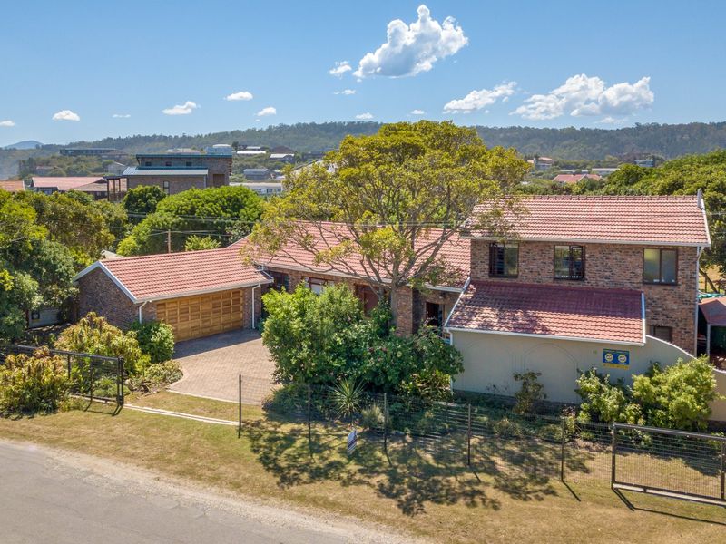 Flexible Family Living with Excellent Dual-Use Potential - Photo 2