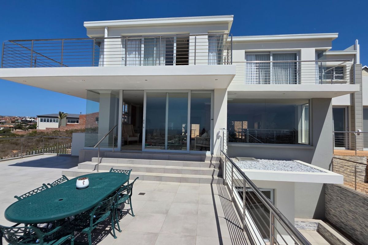 Excellence... Modern and Stylish House... Unrestricted Views !!! - Photo 3