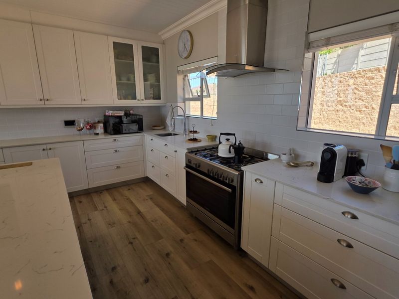 Excellence... Modern and Stylish House... Unrestricted Views !!! - Photo 10