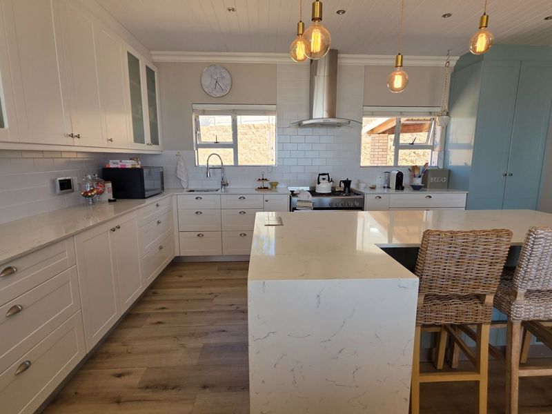 Excellence... Modern and Stylish House... Unrestricted Views !!! - Photo 8