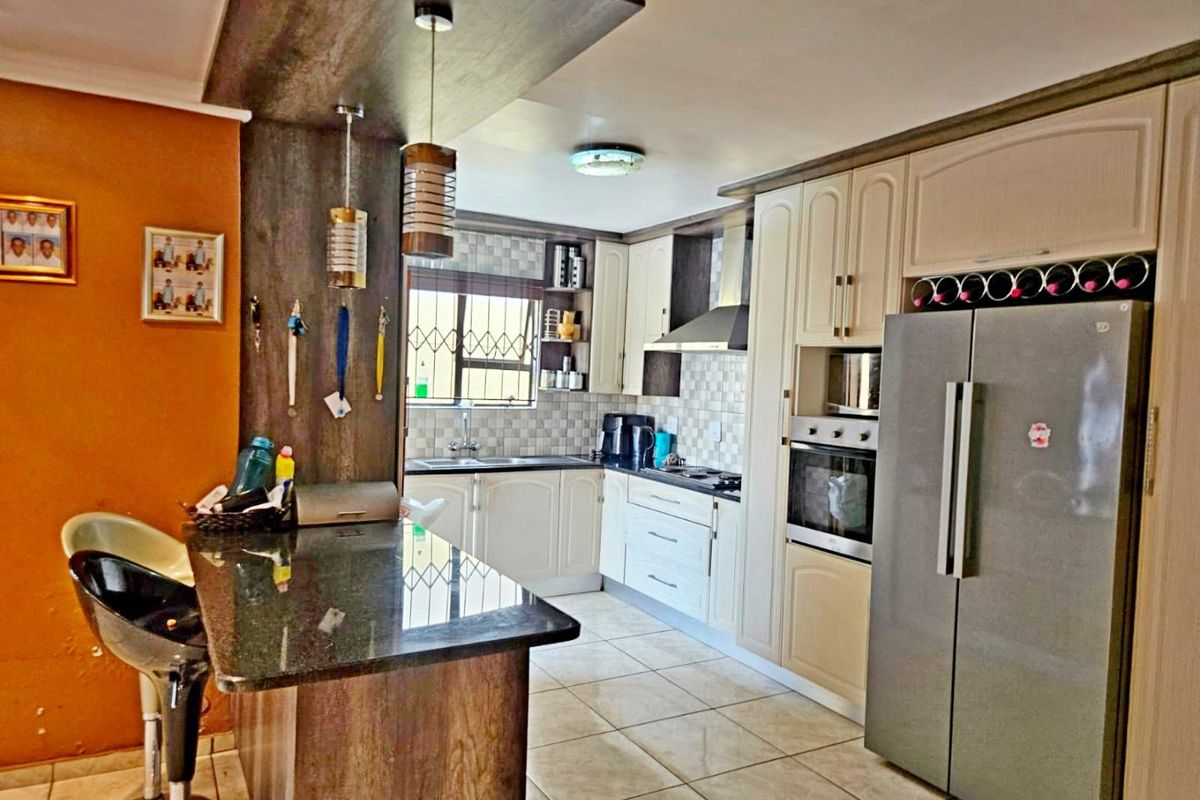 Lovely 3 Bedrooms family home - Photo 5