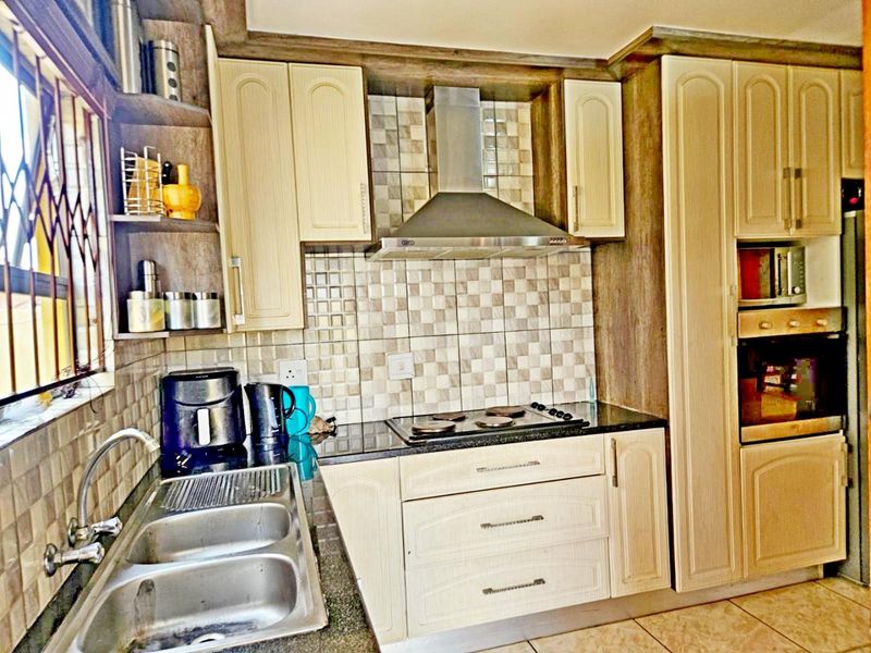 Lovely 3 Bedrooms family home - Photo 7