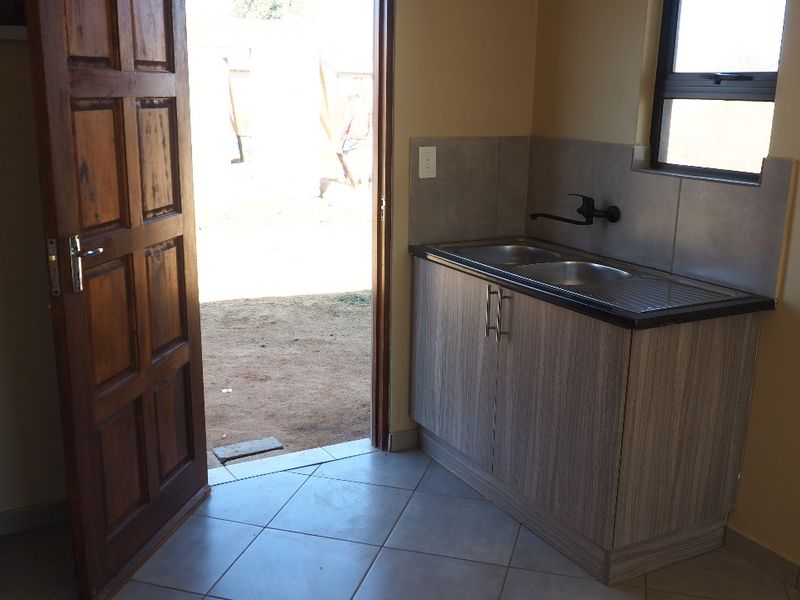 3 BEDROOM  HOUSE FOR SALE - Photo 6