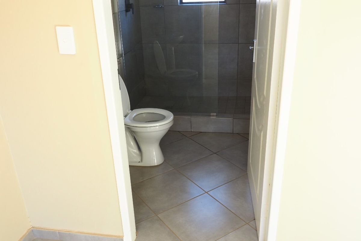 3 BEDROOM  HOUSE FOR SALE - Photo 3
