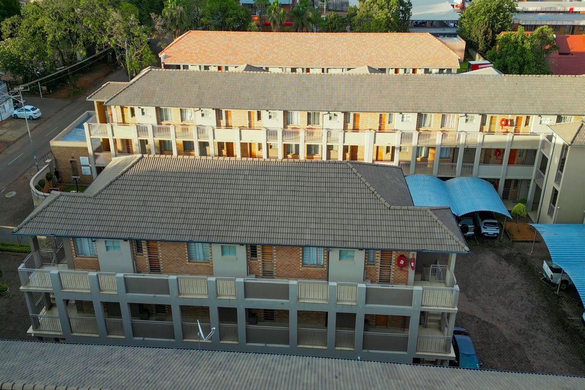 EXLUSIVE MANDATE Apartment for Sale  Prime Location in Pretoria North - Photo 3