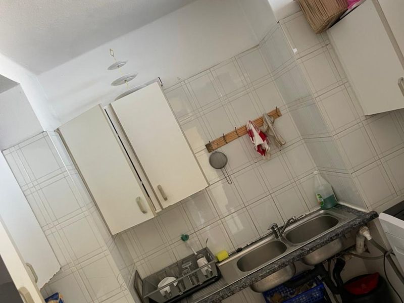 1.5 Bedrooms, 1 Bathroom Apartment For Sale In Durban Central, Durban - Photo 2