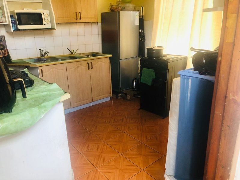 2.5 Bedrooms, 1.5 Bathrooms Apartment For Sale In Glenwood, Durban - Photo 5