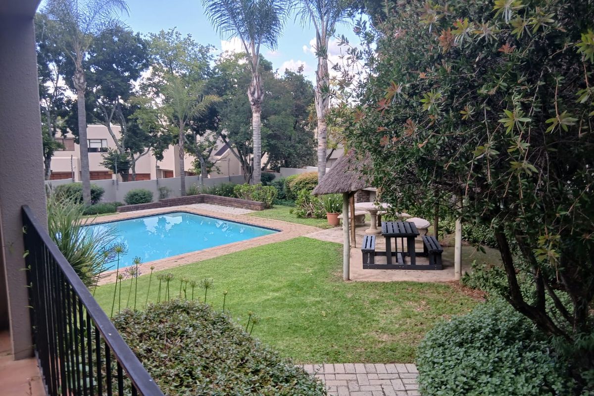 Luxurious 3-Bedroom Apartment in Morningside  - Photo 5