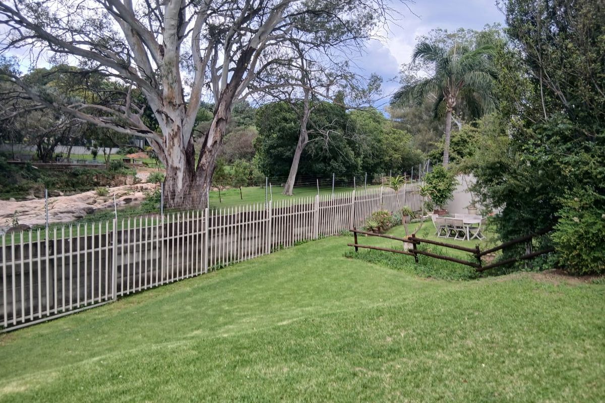 Luxurious 3-Bedroom Apartment in Morningside  - Photo 4