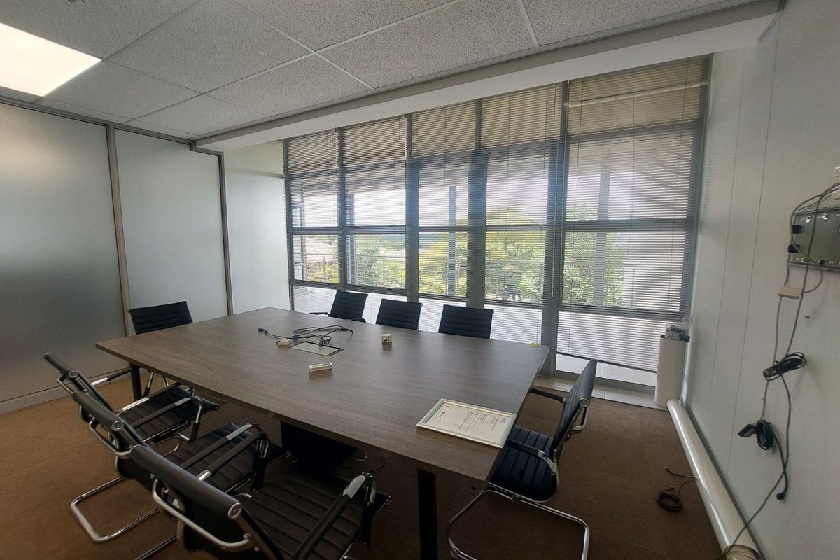 Exceptional A-Grade Office Space in Bryanston – With Panoramic Sandton Skyline Views - Photo 2