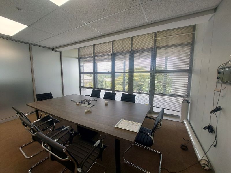Exceptional A-Grade Office Space in Bryanston – With Panoramic Sandton Skyline Views - Photo 2
