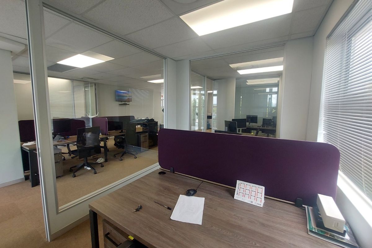 Exceptional A-Grade Office Space in Bryanston – With Panoramic Sandton Skyline Views - Photo 5