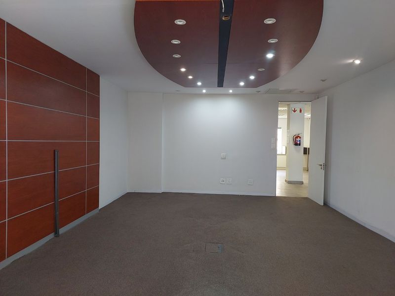 Prime Ferndale A-Grade Office – Last Space Available! - Photo 8